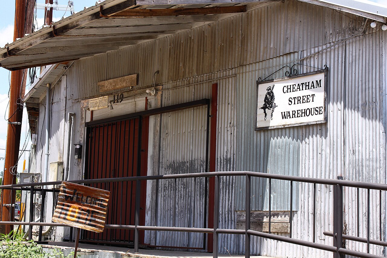 Cheatham Street Warehouse — cheatham Street Warehouse songwriter listening room in San Marcos, Texas